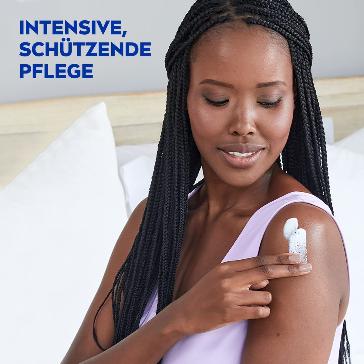 NIVEA Creme Dose Universalpflege (30 ml), klassische Feuchtigkeitscreme für alle Hauttypen, reichhaltige Hautcreme mit pflegendem Eucerit