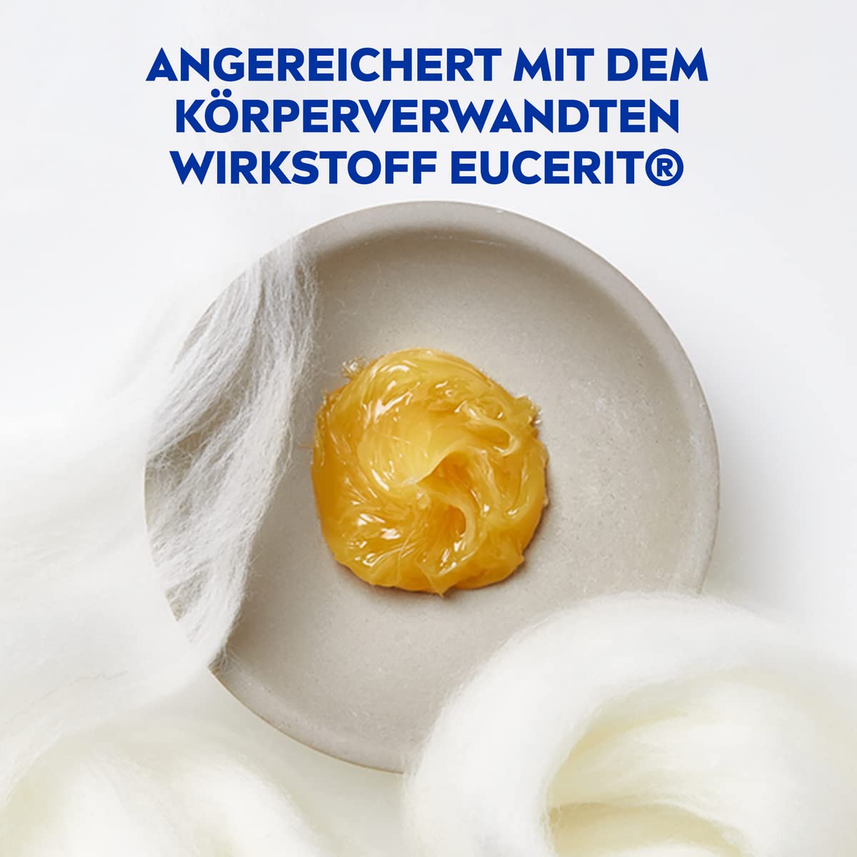 NIVEA Creme Dose Universalpflege (30 ml), klassische Feuchtigkeitscreme für alle Hauttypen, reichhaltige Hautcreme mit pflegendem Eucerit