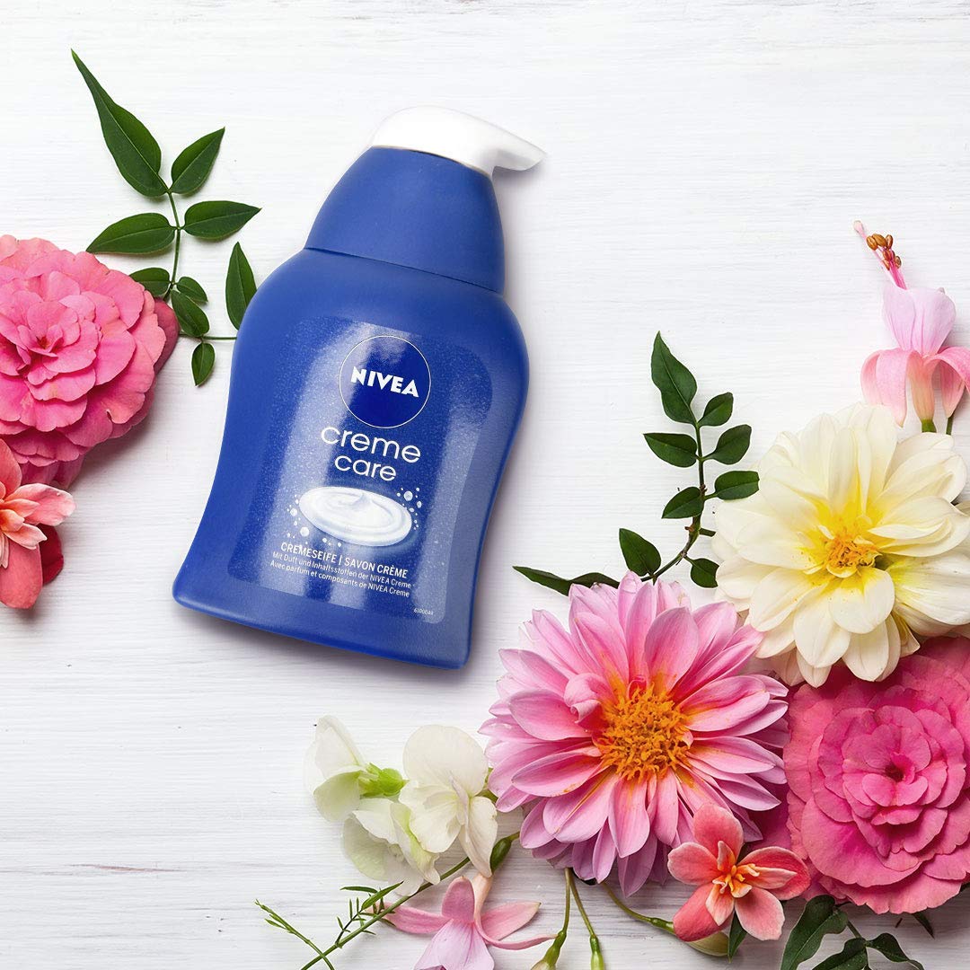 NIVEA Creme Care Pflegeseife im 12er Pack (12 x 250 ml), Handseife mit der bewährten NIVEA Formel, Cremeseife mit dem original Cremeduft zur hygienischen Reinigung 82403-01000-63